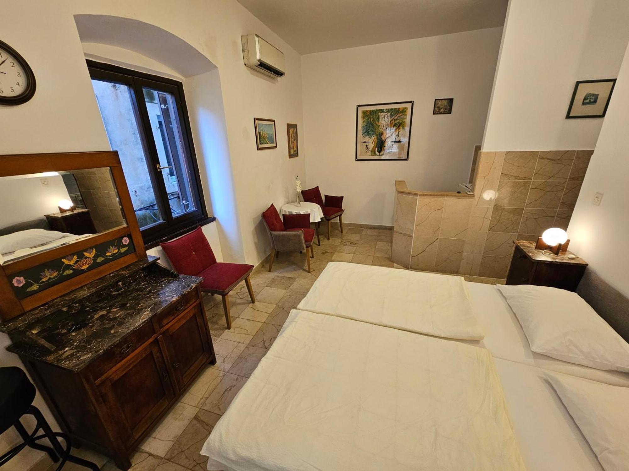 Center Room D16 In The Ancient Roman Palace スプリト エクステリア 写真
